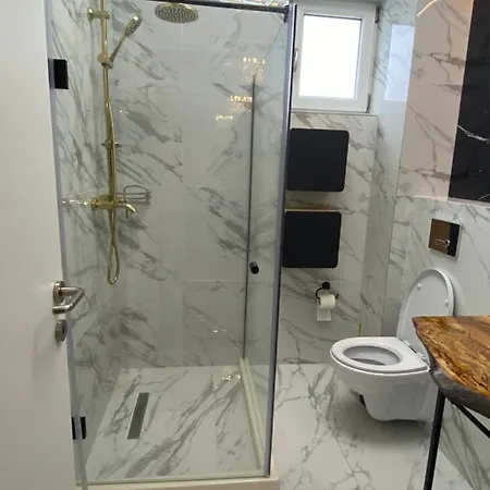 Appartement Empire Penthouse Three Bedroom Suite Năvodari