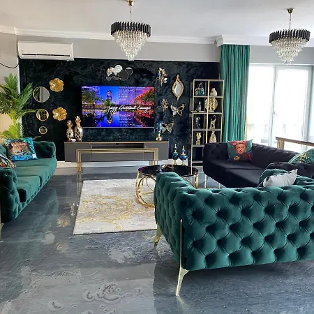 Empire Penthouse Three Bedroom Suite