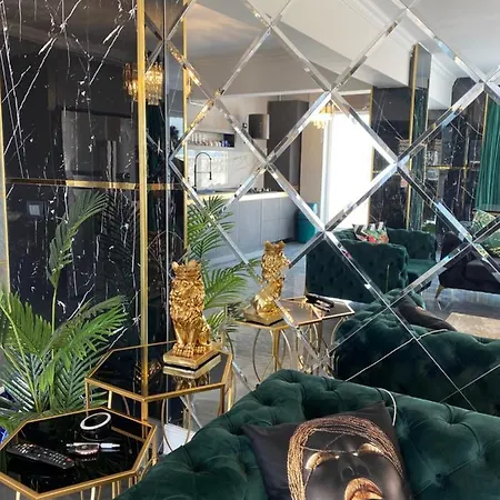 Empire Penthouse Three Bedroom Suite
