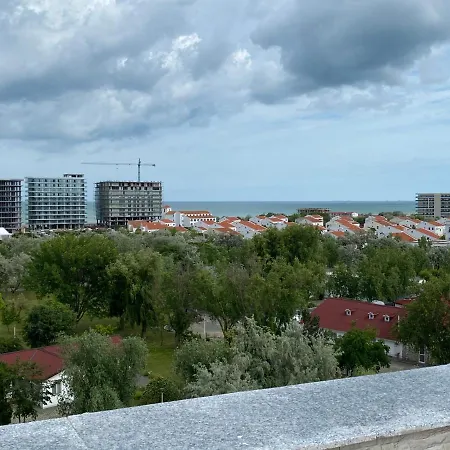 Empire Penthouse Three Bedroom Suite Appartement Năvodari
